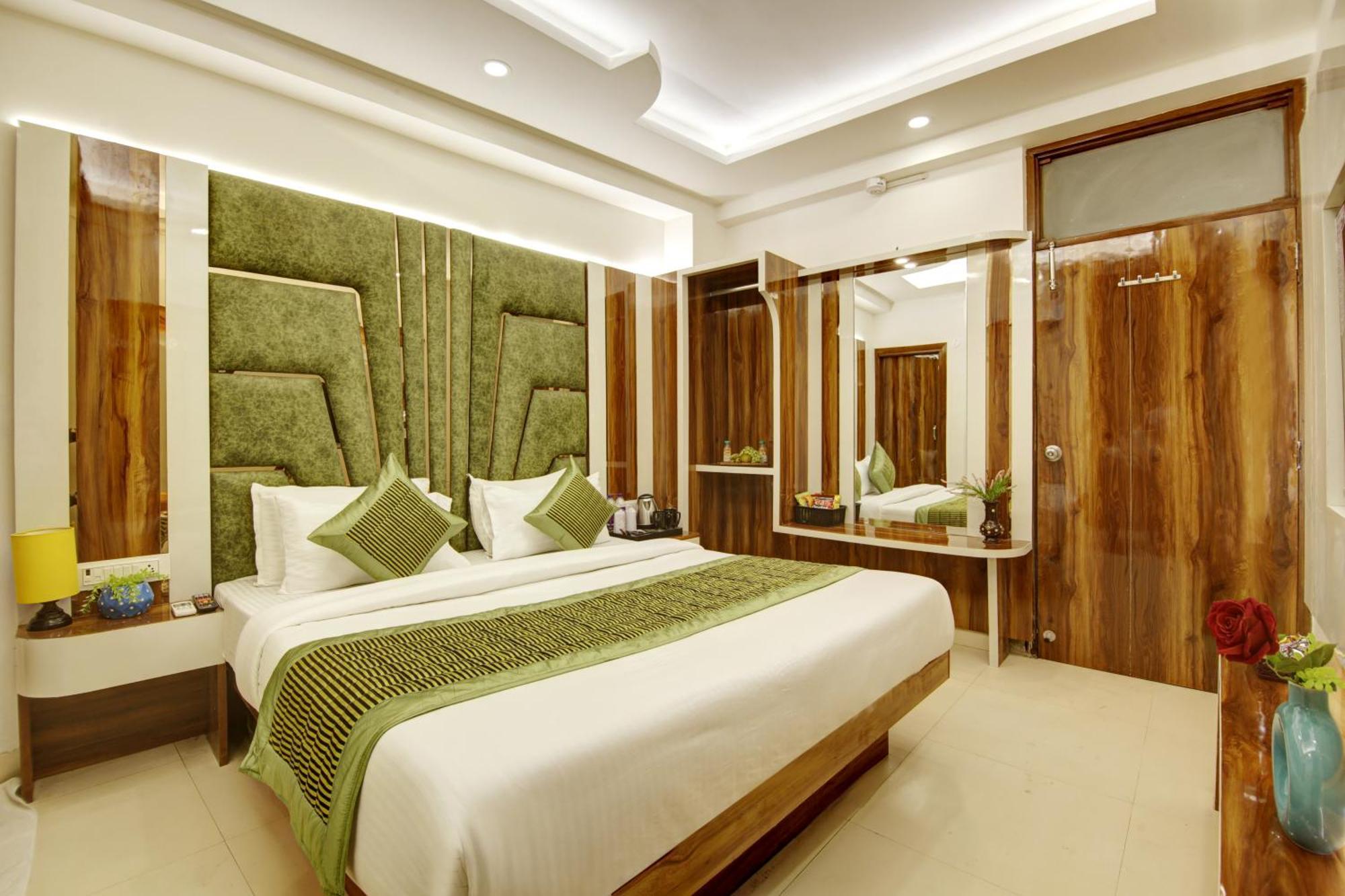 Hotel Star Villa - Front Of New Delhi Railway Station & 5 Minute From Connaught Place 외부 사진